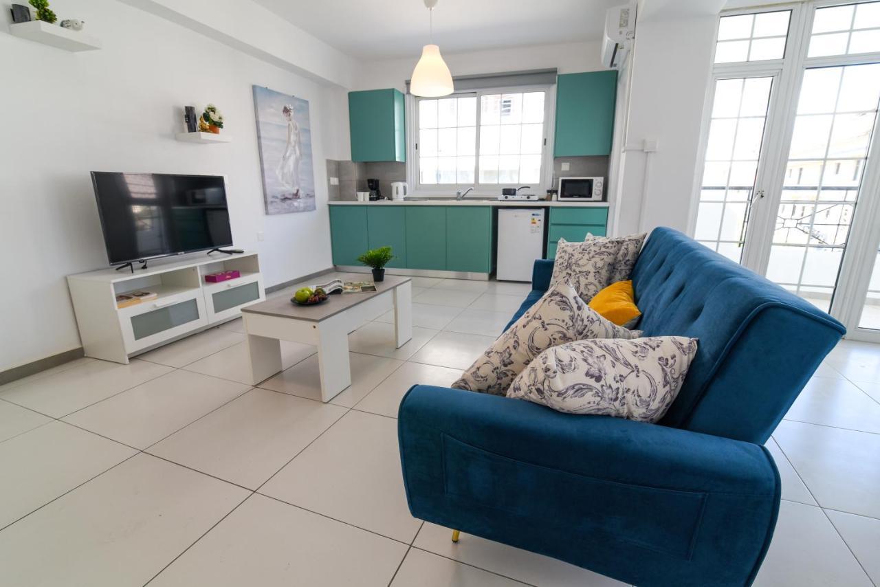 Jana'S 2-Br Apartment In Lárnaka Eksteriør bilde
